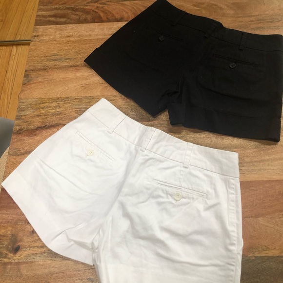 Club Monaco Shorts - Picture 2 of 4